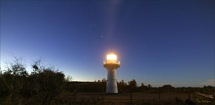 Warden Head Lighthouse - Ulladulla - NSW T (PBH4 00 12926)